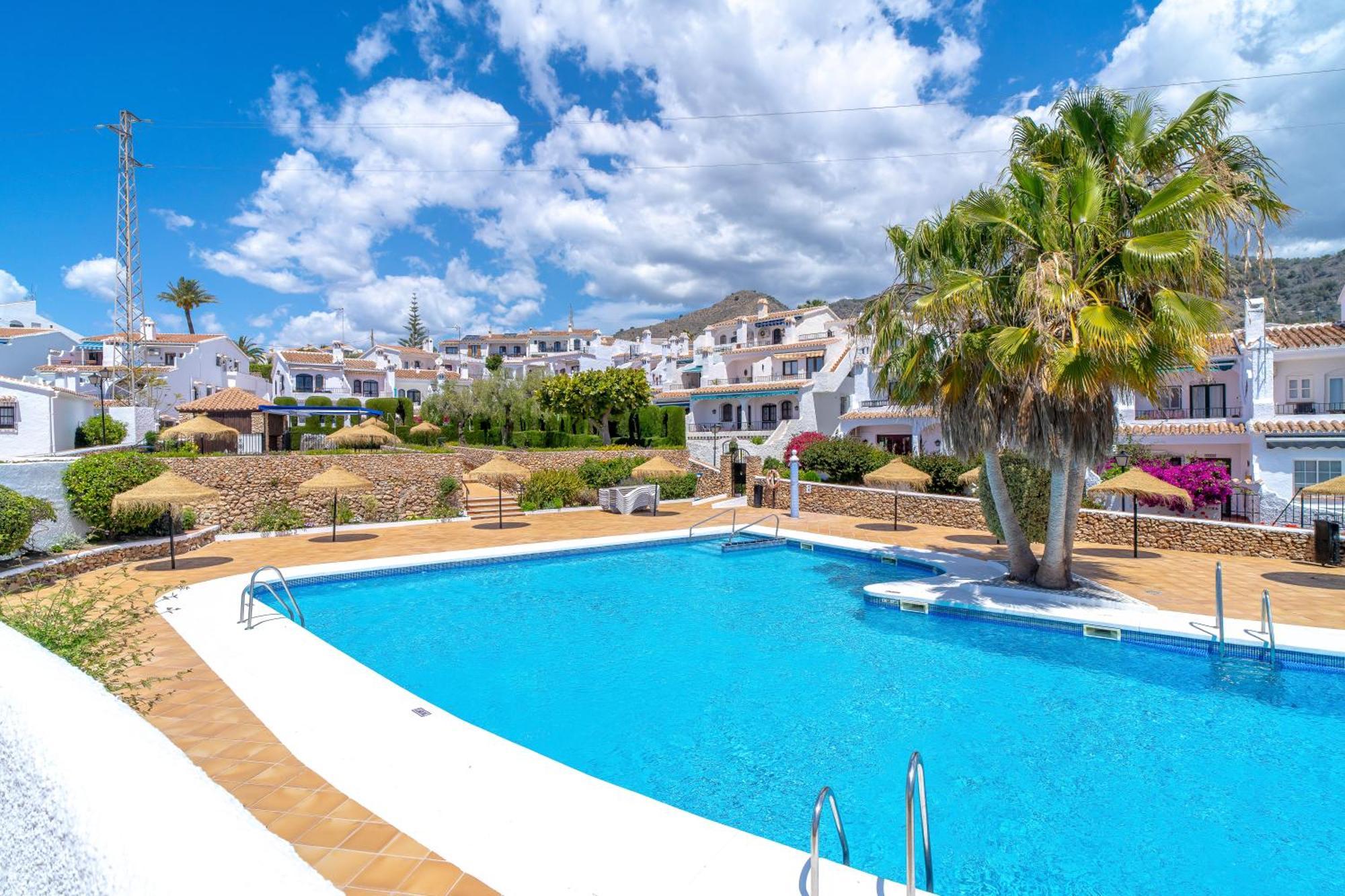 Los Naranjos 25A Private Pool Capistrano Village Nerja Dış mekan fotoğraf