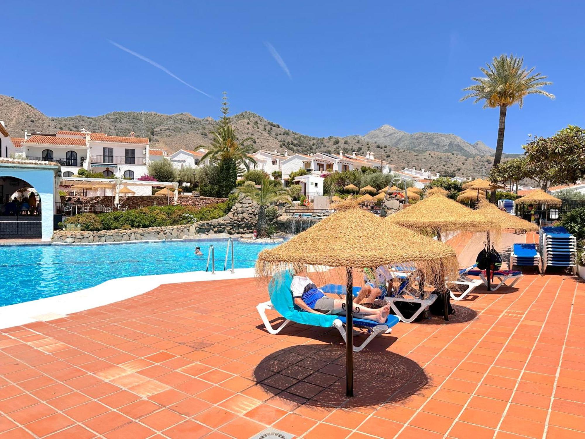 Los Naranjos 25A Private Pool Capistrano Village Nerja Dış mekan fotoğraf