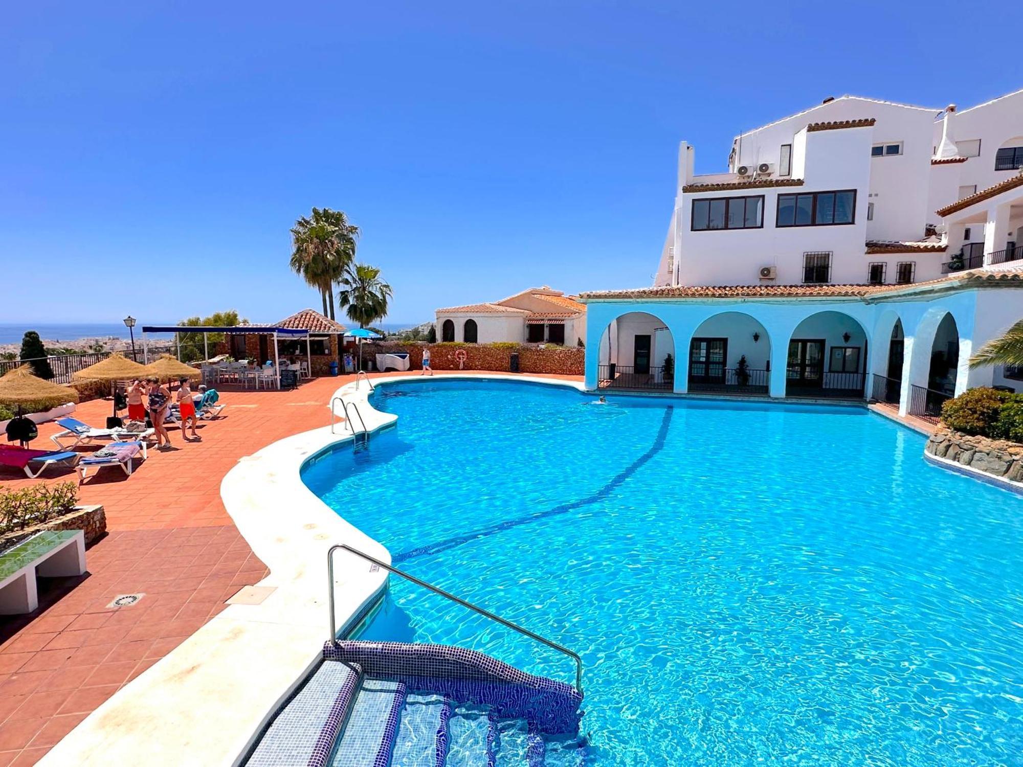 Los Naranjos 25A Private Pool Capistrano Village Nerja Dış mekan fotoğraf