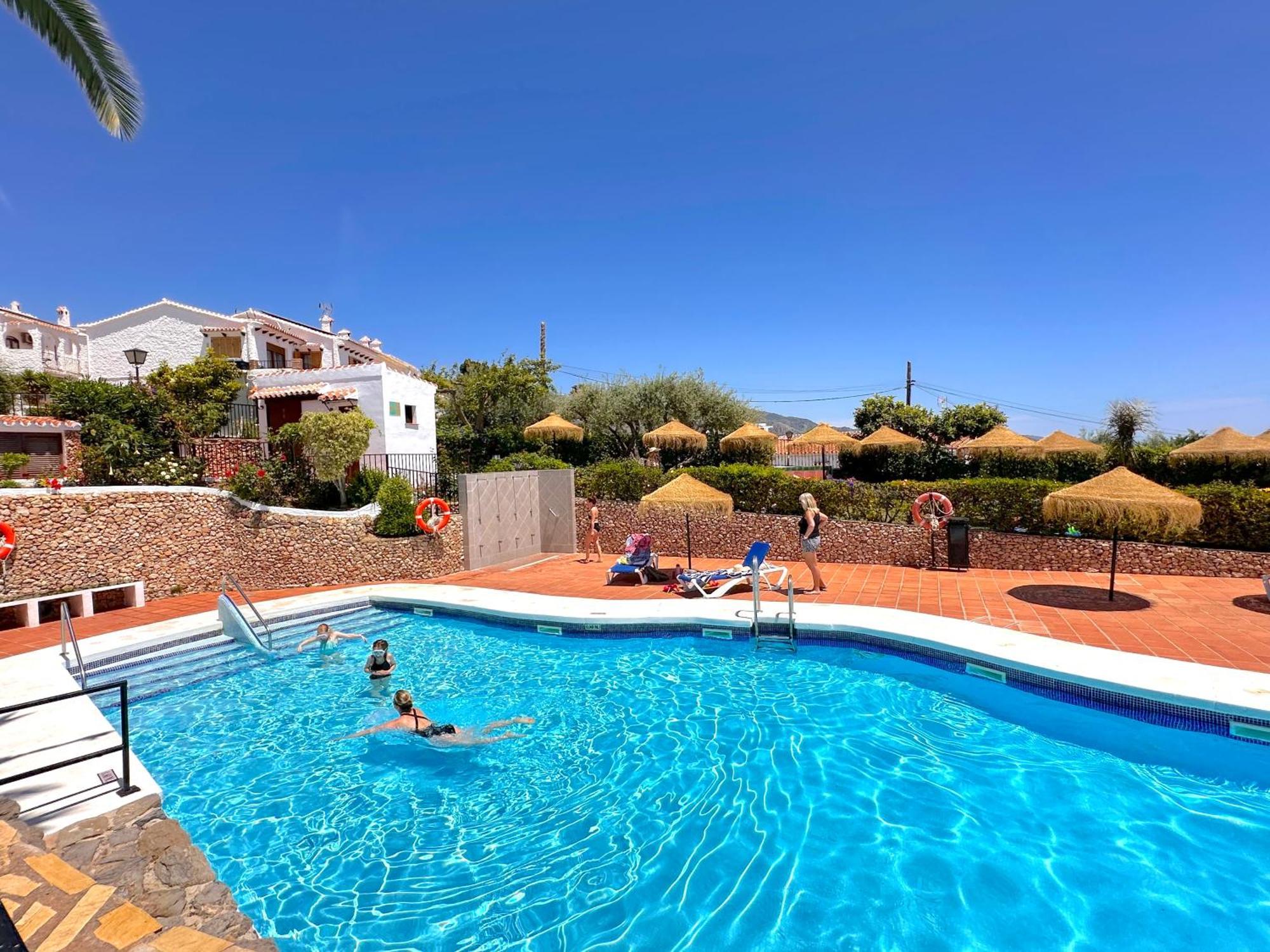 Los Naranjos 25A Private Pool Capistrano Village Nerja Dış mekan fotoğraf