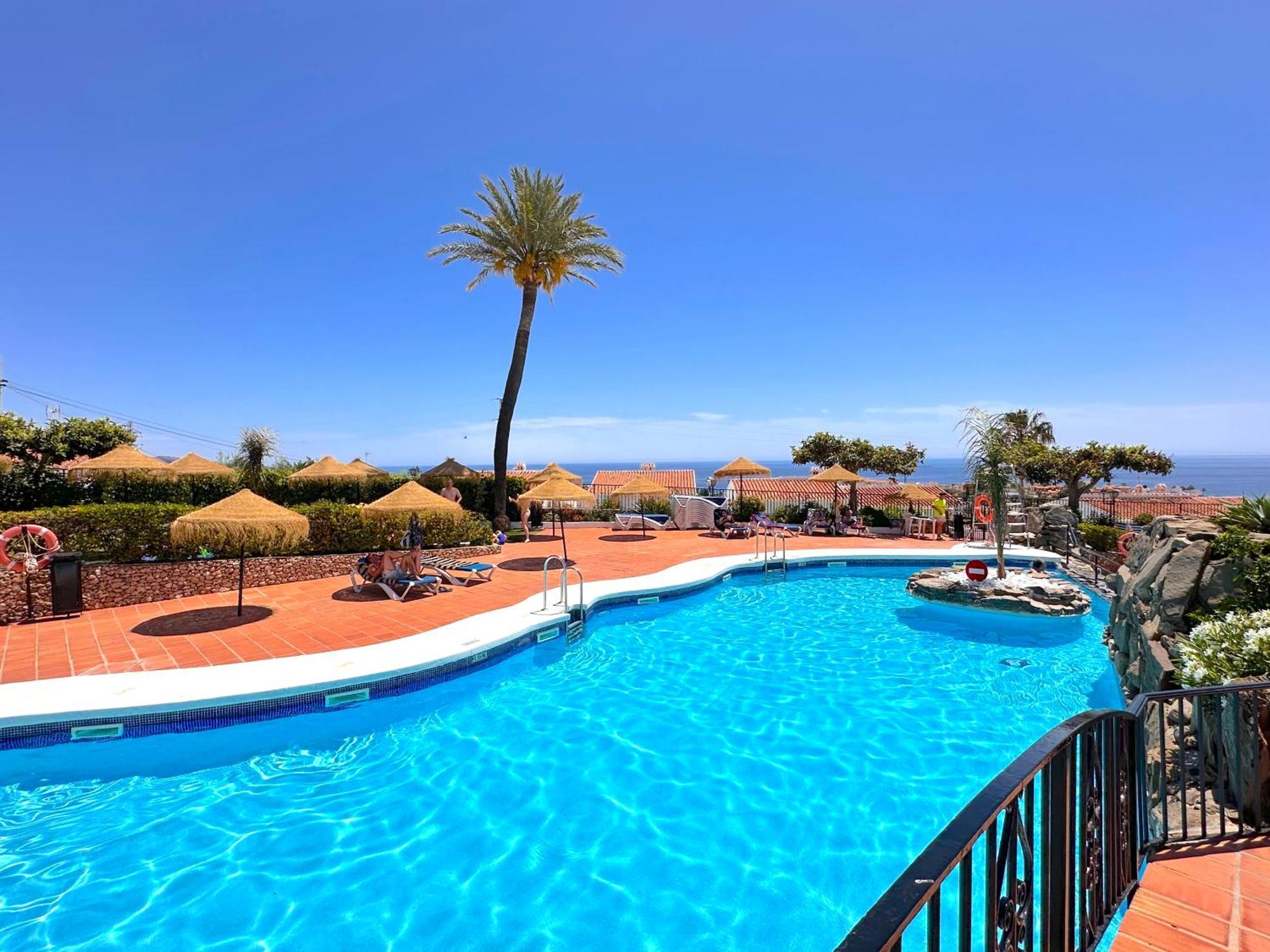 Los Naranjos 25A Private Pool Capistrano Village Nerja Dış mekan fotoğraf